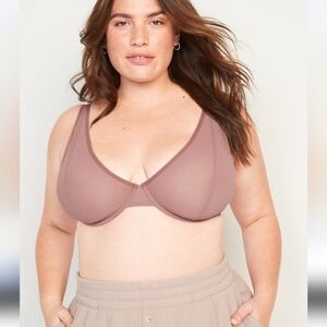 ⭐️40% Off⭐️ Old Navy Mesh Unlined Underwire Plunge Bra